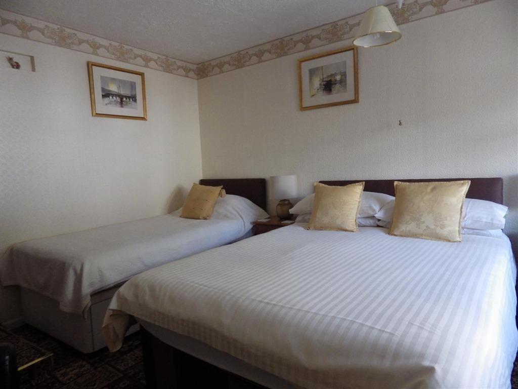 Little Harbour Guesthouse Looe Ngoại thất bức ảnh